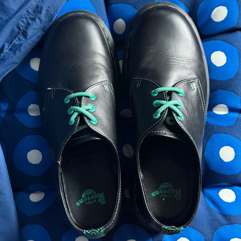 Rare Dr. Martens Black 1461 Green Teal Laces Stitching New Year Women’s US 8 UK6 - Picture 10 of 11